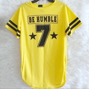 Women’s Rue 21 Yellow shirt size Medium.